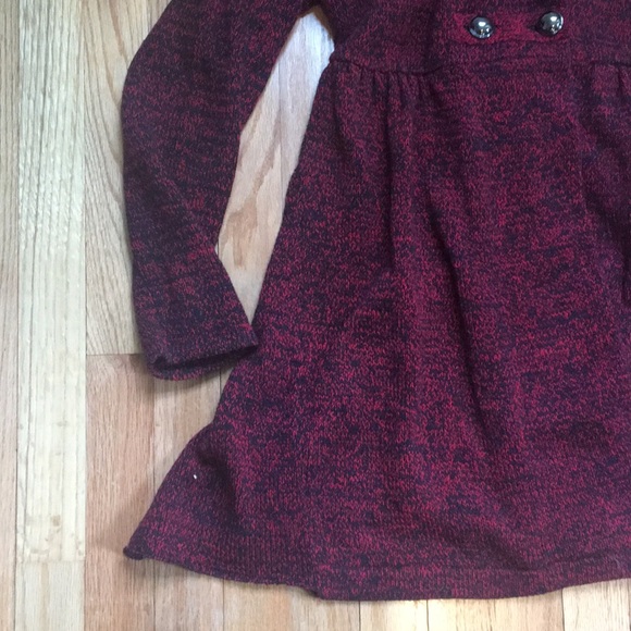 Great sweater with large buttons - Picture 5 of 5